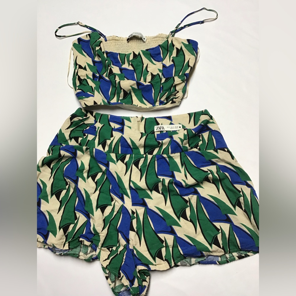 Zara shorts with matching top bottom small top Medium